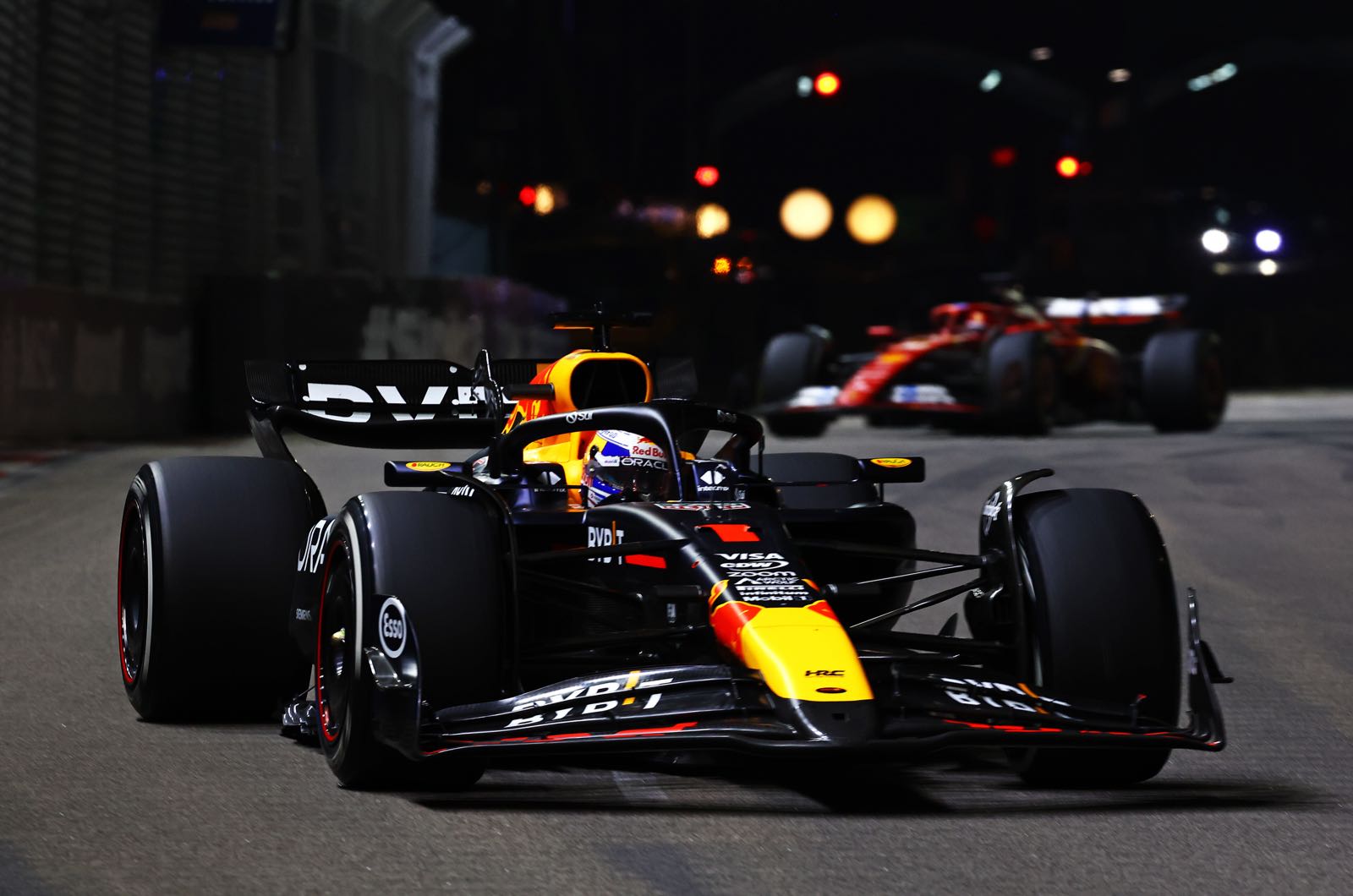Red Bull turns up psychological heat on McLaren