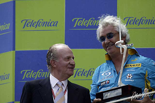 Renault looks ahead