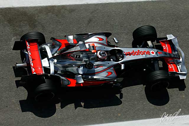 Practice 2 Report - McLaren stays on top in confusing session