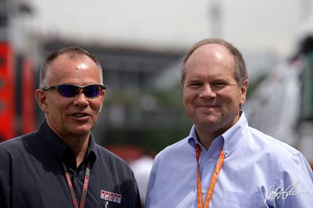 USF1 hires NASCAR star designer