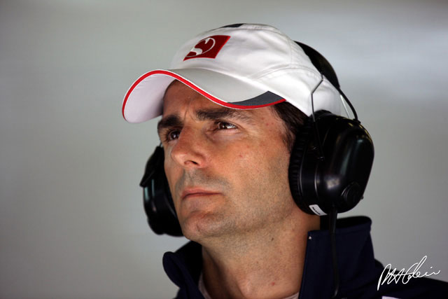 De la Rosa returns to McLaren