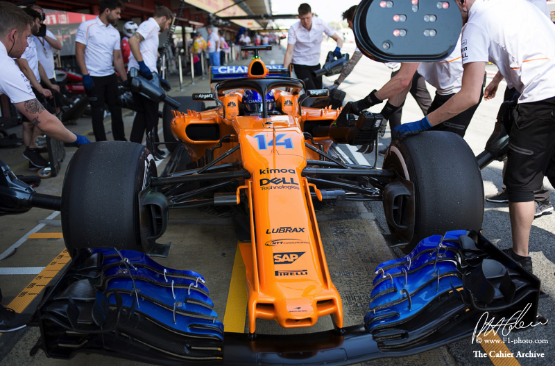 McLaren unveils radical new nose in Spain