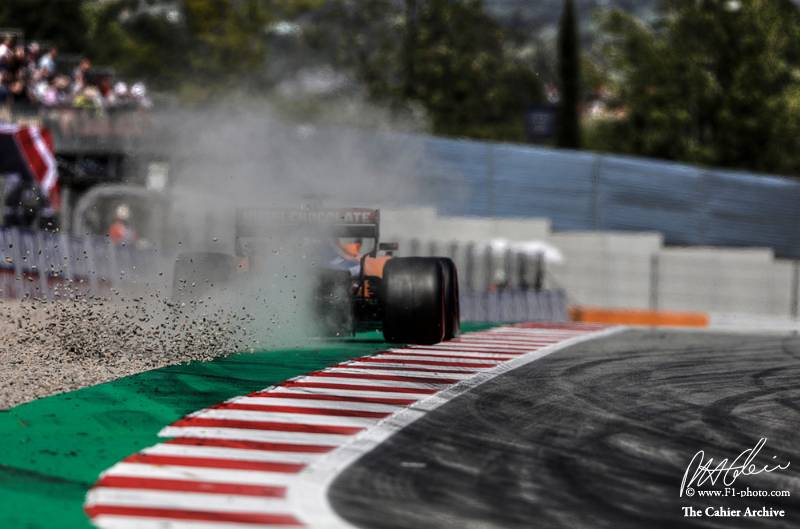 Sainz deal sparks battle for Spanish TV rights