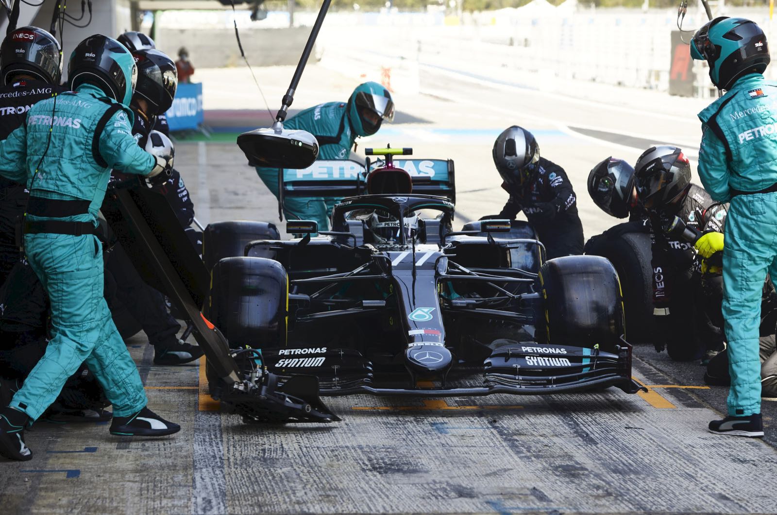 Wolff denies flexible rear wing claims