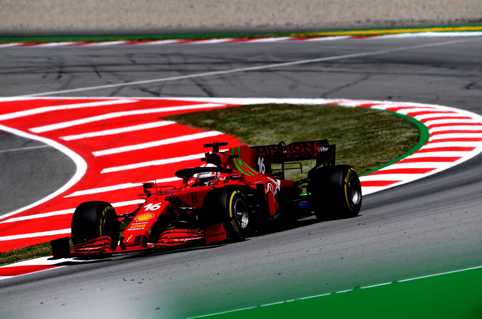 Ferrari mood different after Vettel says Leclerc