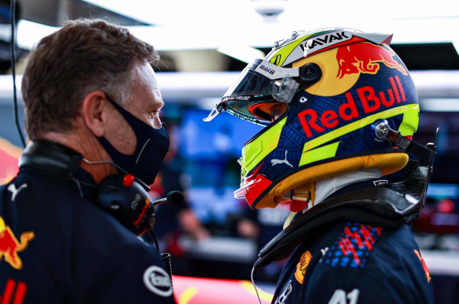 Perez leaves Verstappen on his own again