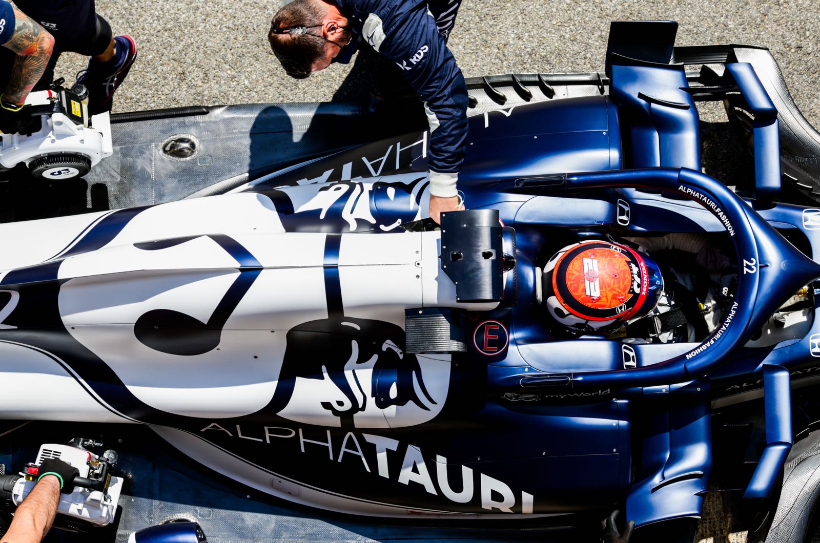 Honda engine still behind Mercedes