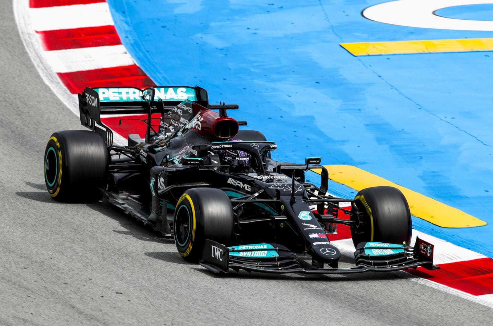 Mercedes not favourite for Hungary says Wolff