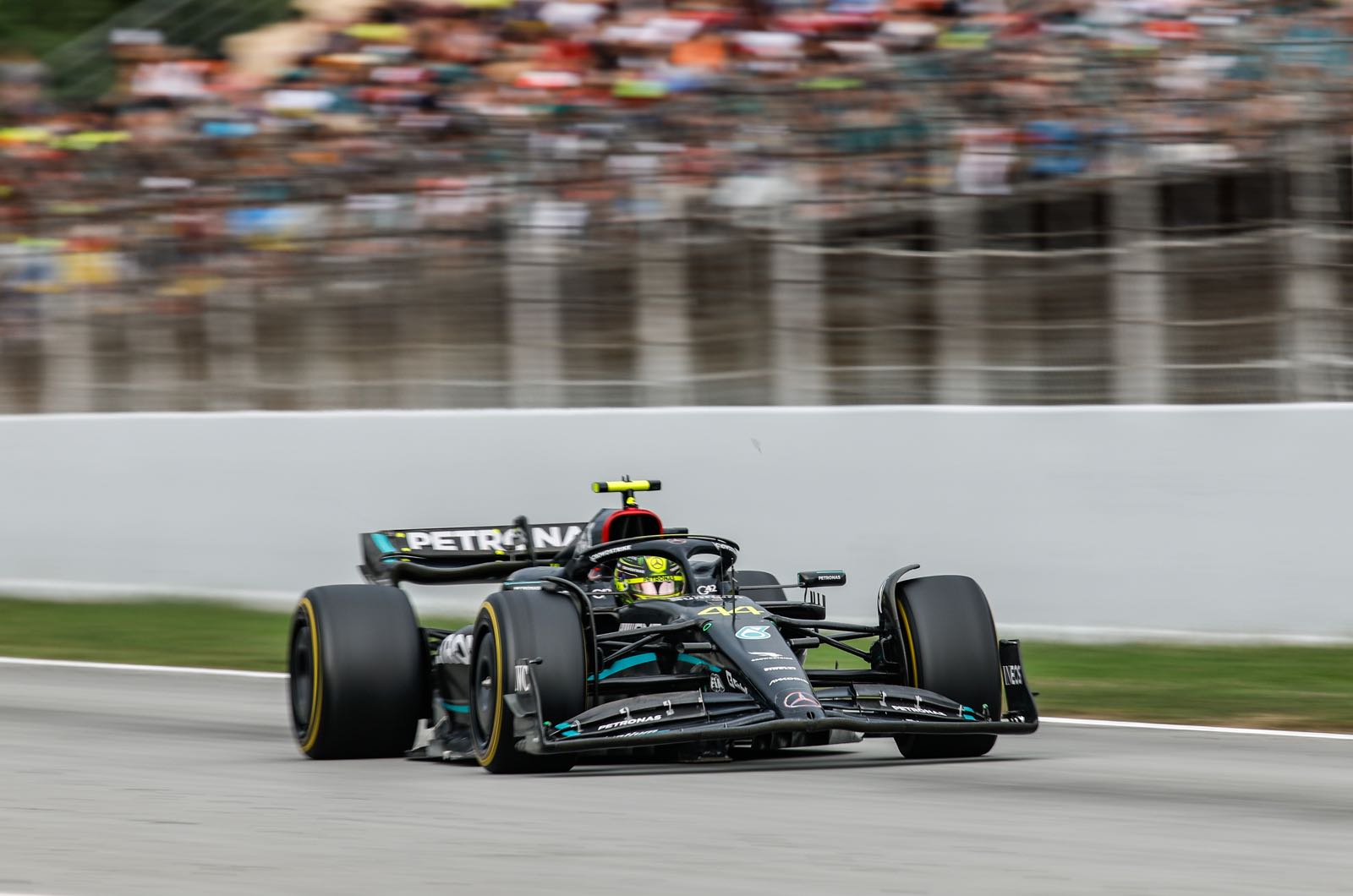 Qualifying Report - Electrifying Hamilton pole