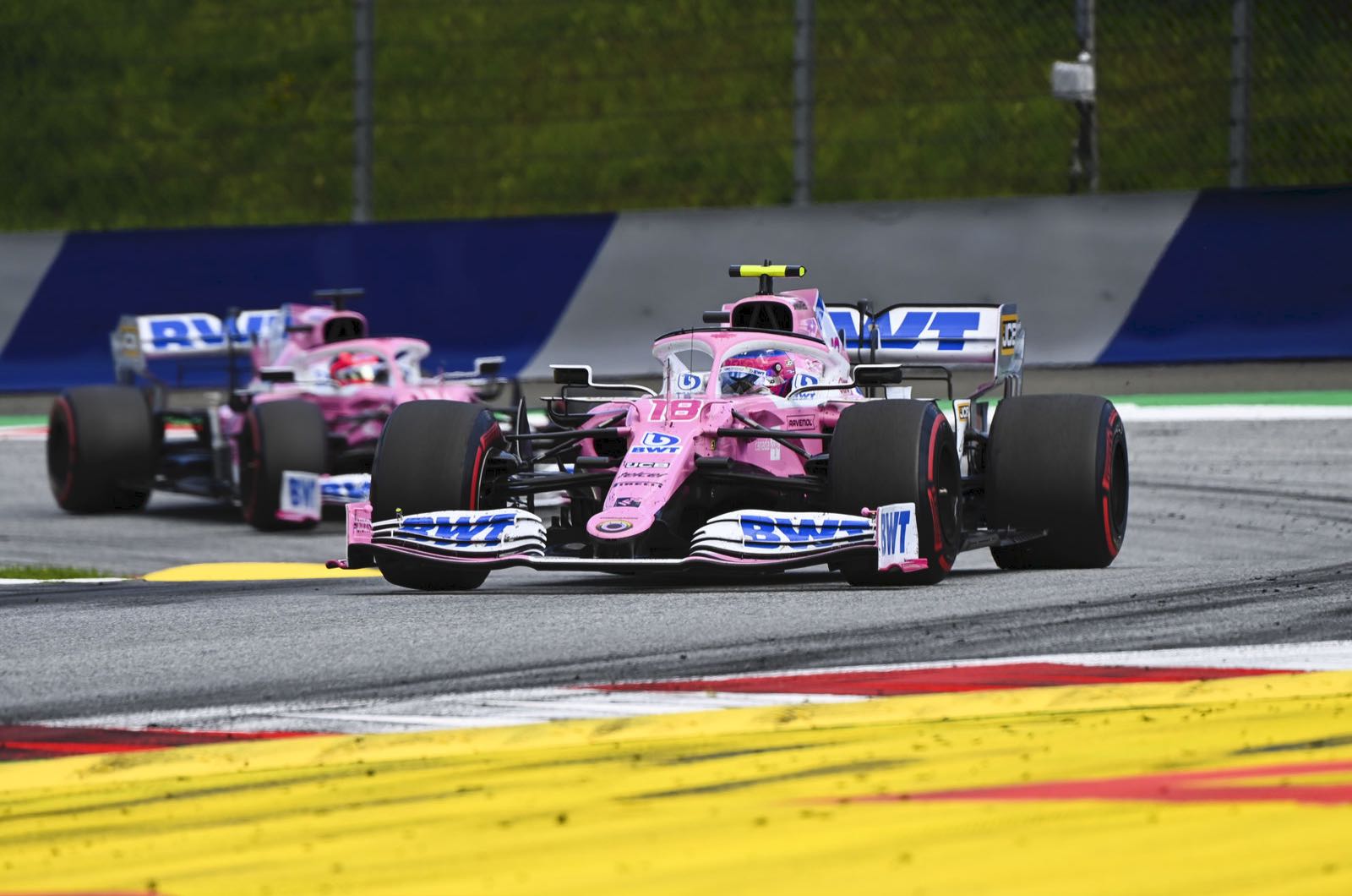 Renault lodges protest against pink Mercedes