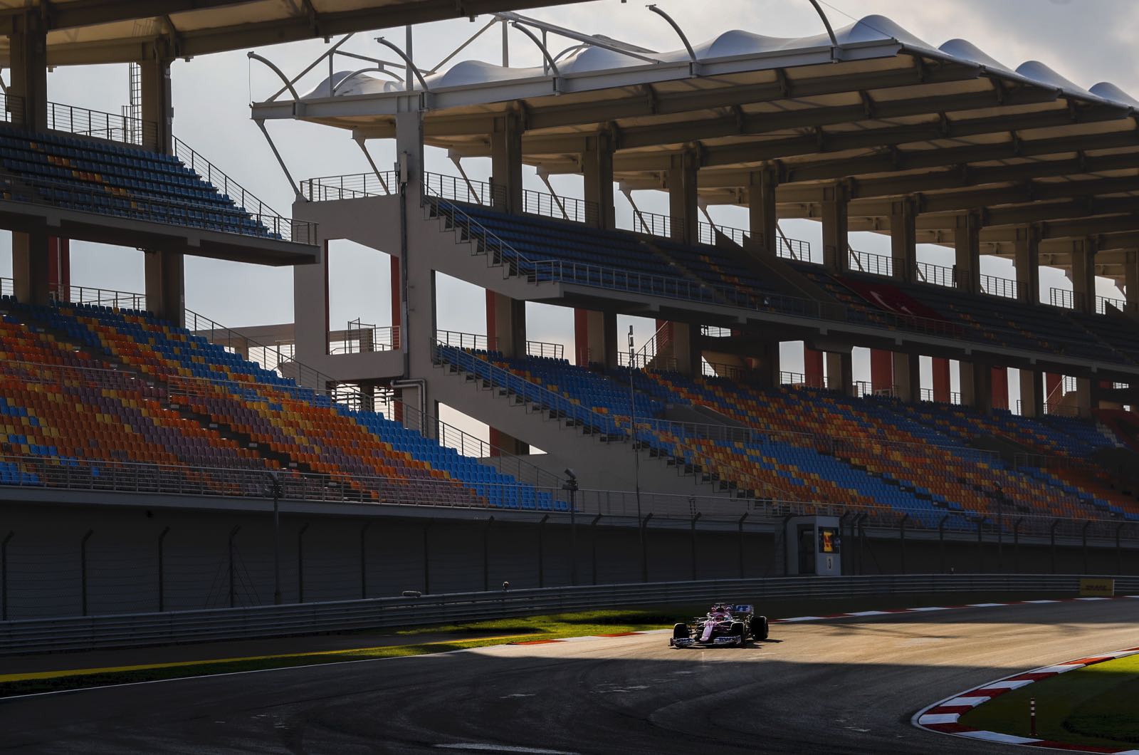 F1 CEO wants spectators 'as soon as possible'