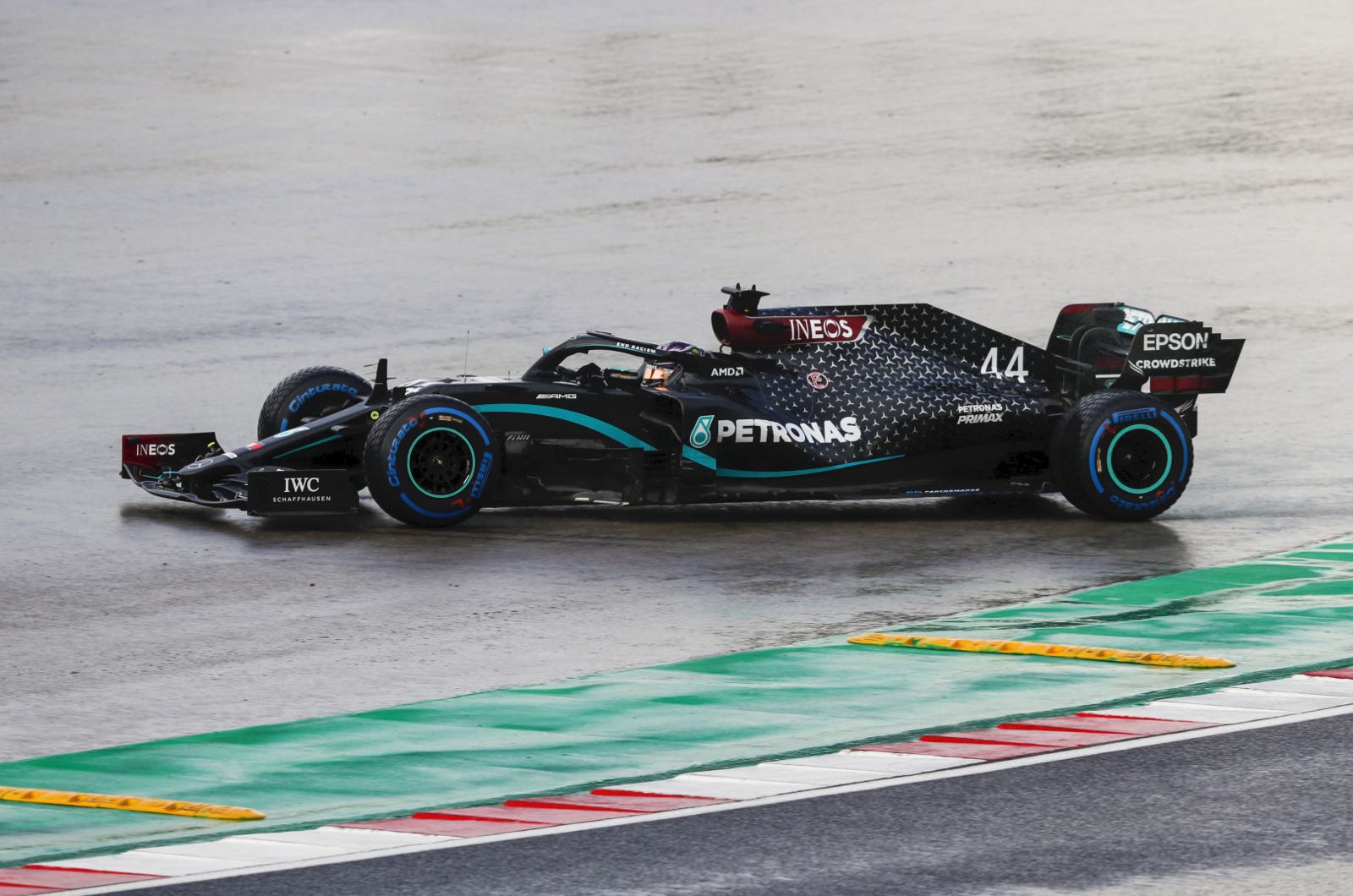 Hamilton win gives titles credibility says Villeneuve