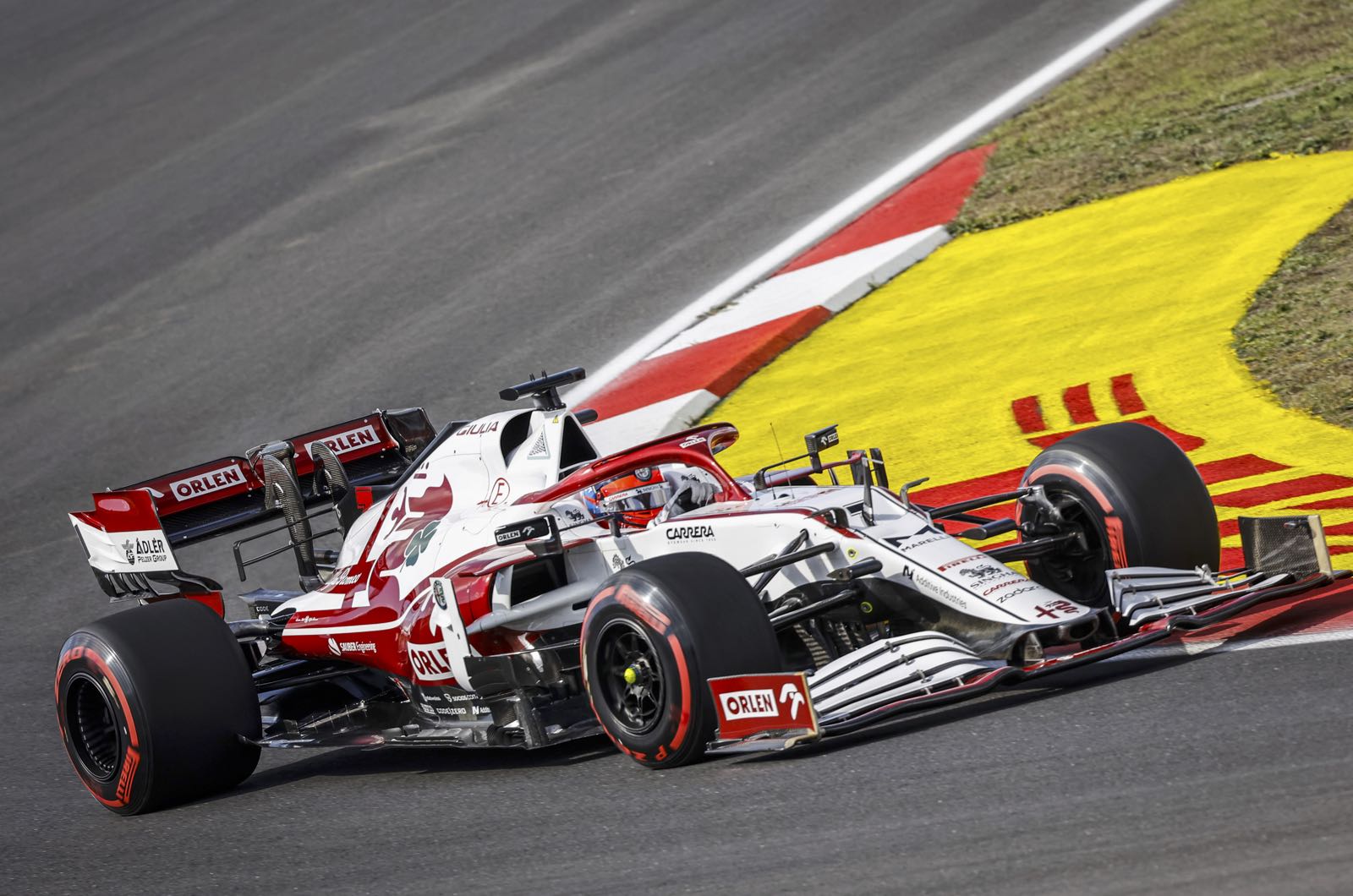 Piastri admits Alfa Romeo chances very slim