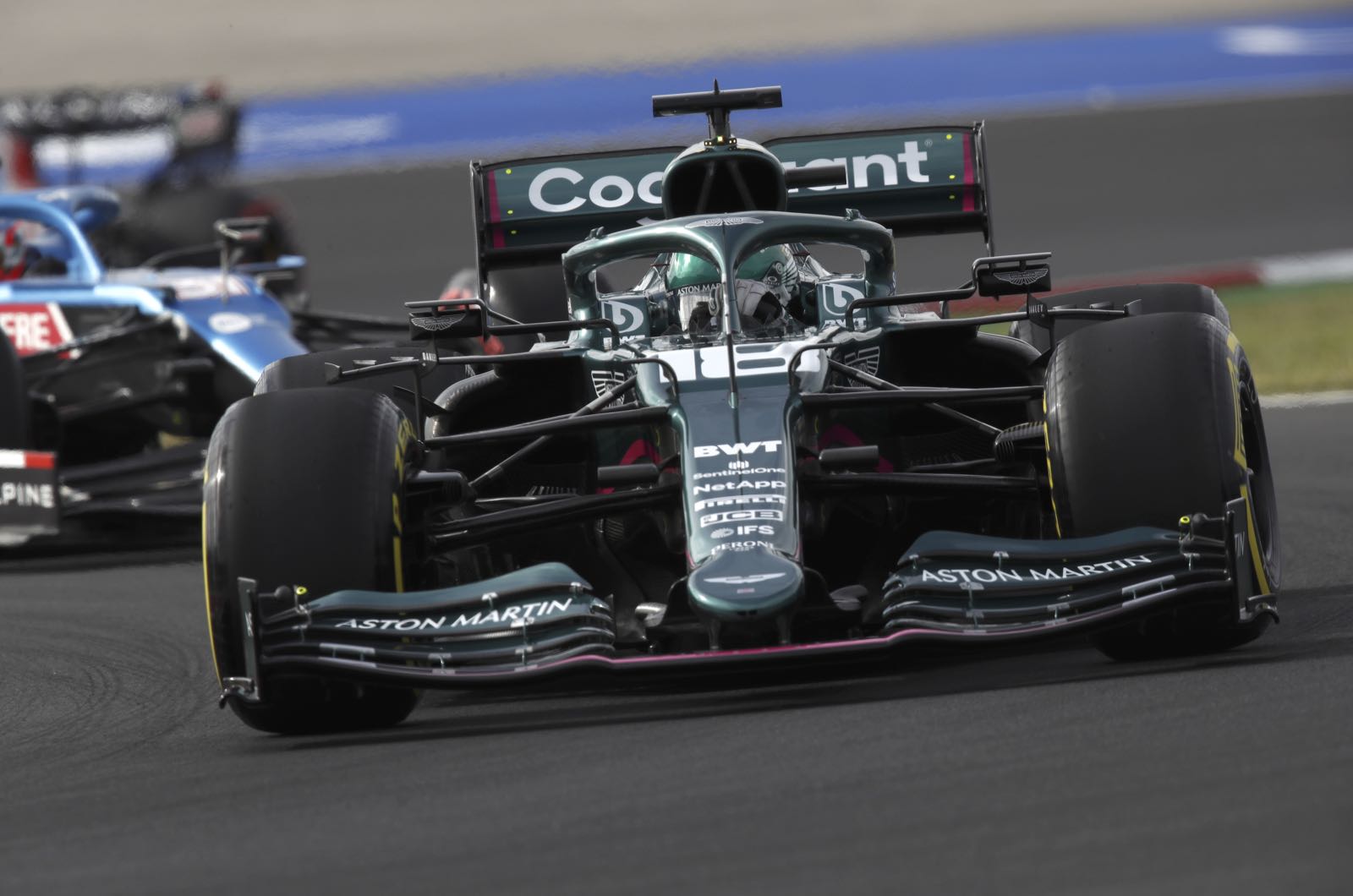 Aston Martin embarrassed in 2021 says Ralf