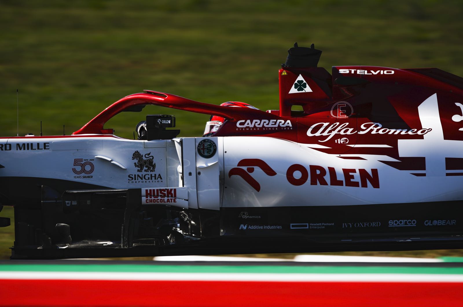 Raikkonen quiet about next move in F1