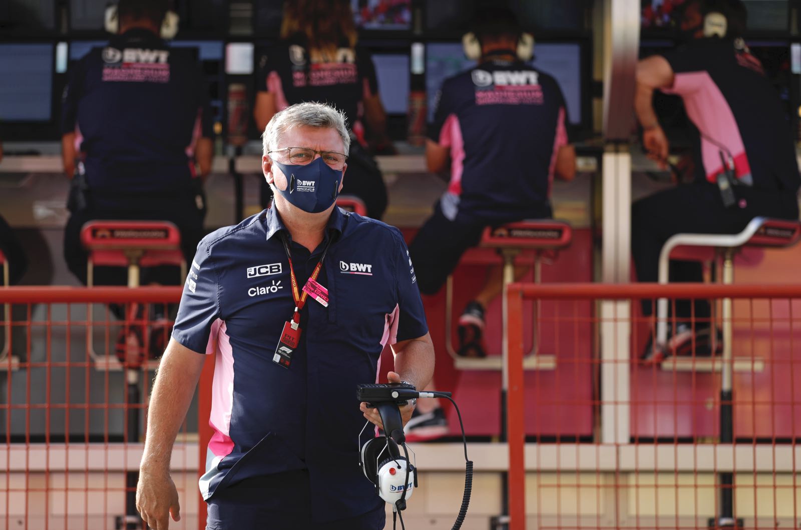 Szafnauer important to Aston Martin says Vettel
