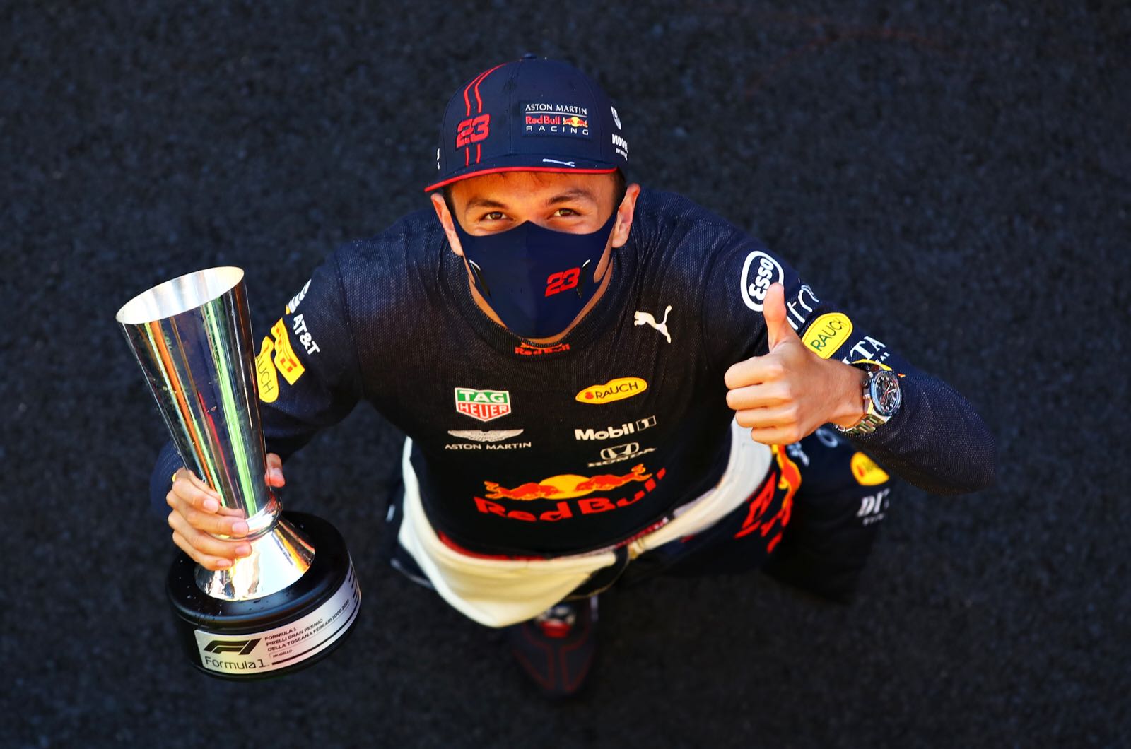 Albon keen to keep F1 return hopes alive