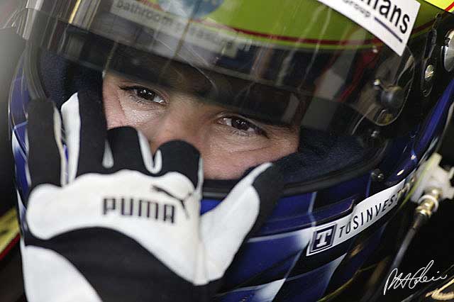 Minardi celebrates a point