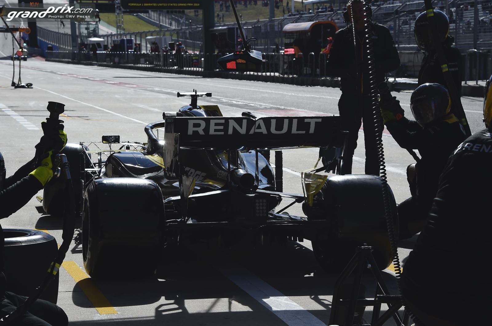 Ricciardo defends bumpy Austin circuit