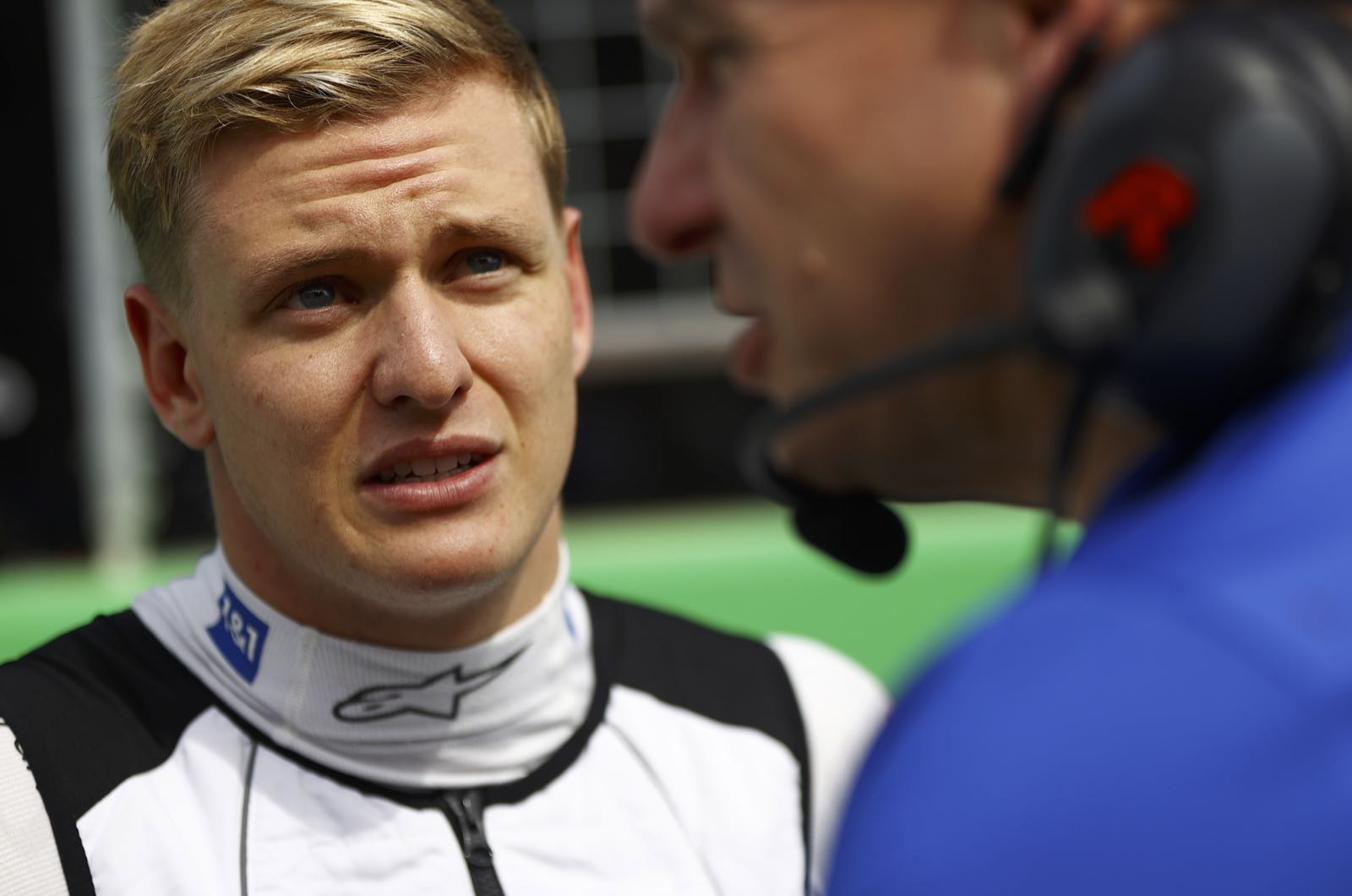 Hamilton not expecting close Schumacher partnership