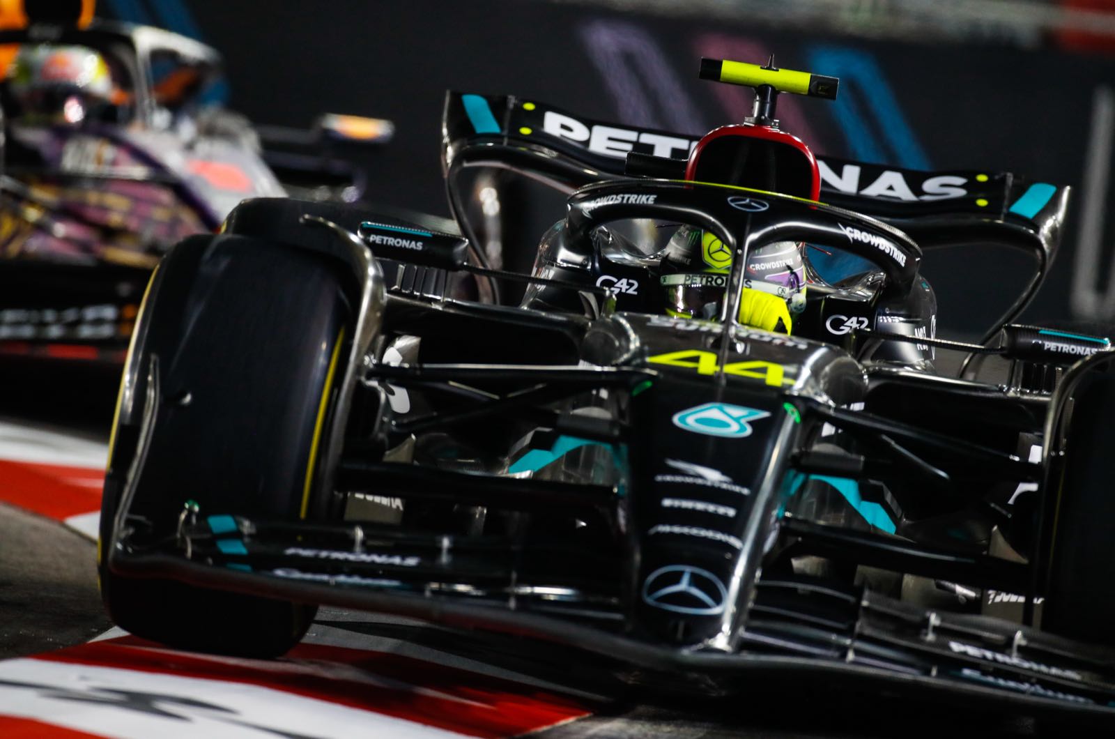 Mercedes at a crossroads says Hakkinen