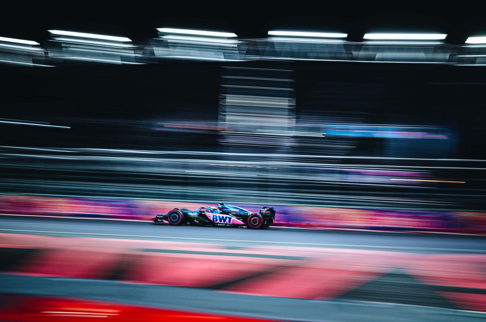Drivers unhappy after Las Vegas GP oil spill