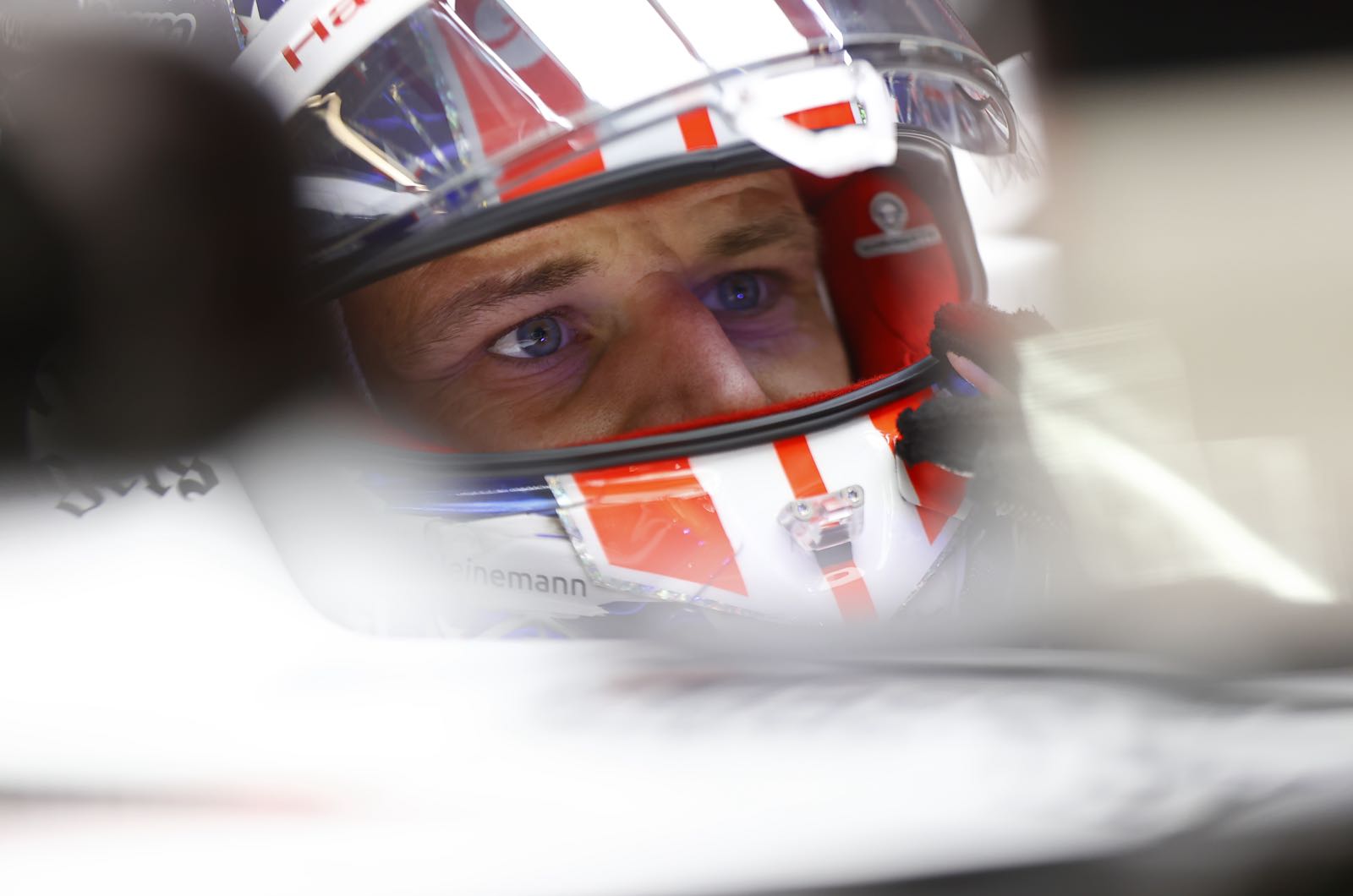 Hulkenberg must escape Haas as soon as possible