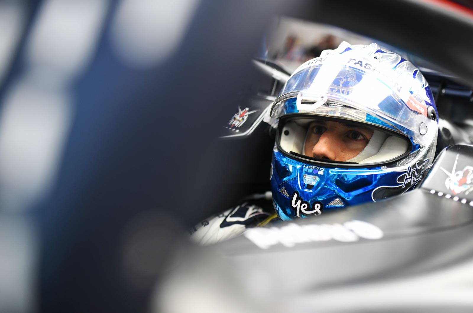 Ricciardo expects A-B team saga to calm down