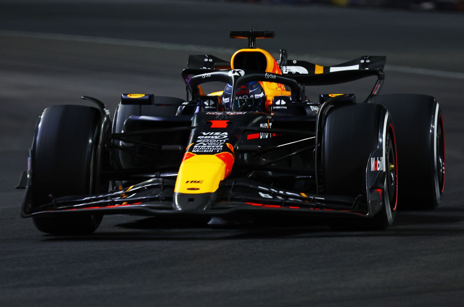 Verstappen rues Red Bull's rear wing choices